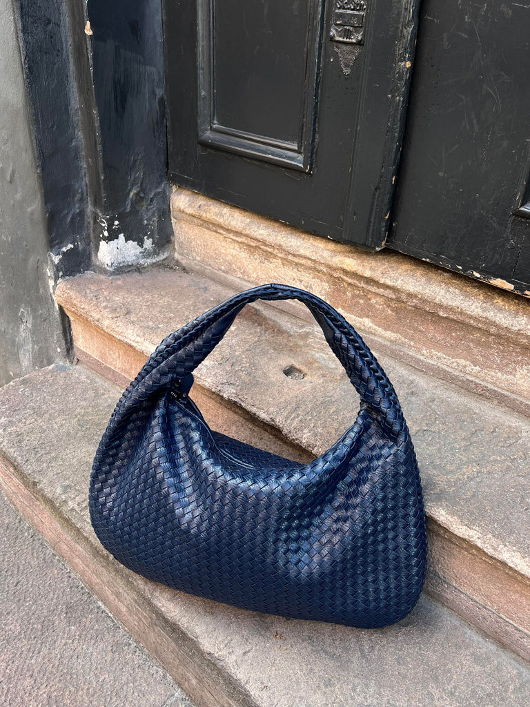 Stilvolle Umhängetasche Damen – Leichte Crossbody Bag mit Geräumigem Hauptfach und Elegantem Design, Schwarz 4