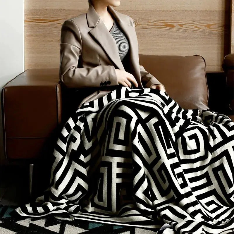 Moderne geometrische Kuscheldecke