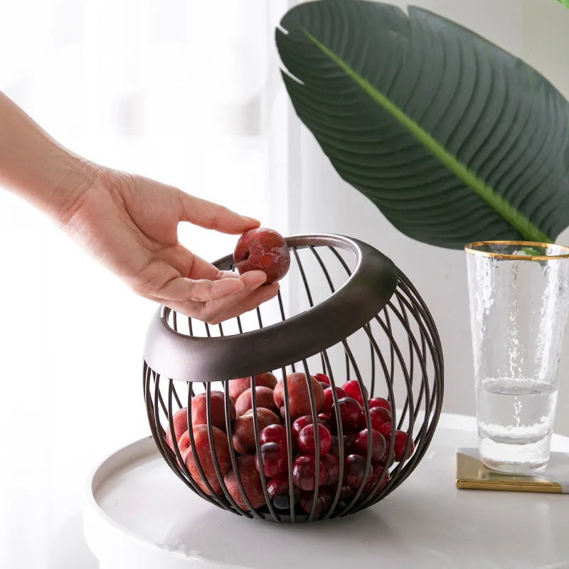 Nordische Obstschale aus Eisen