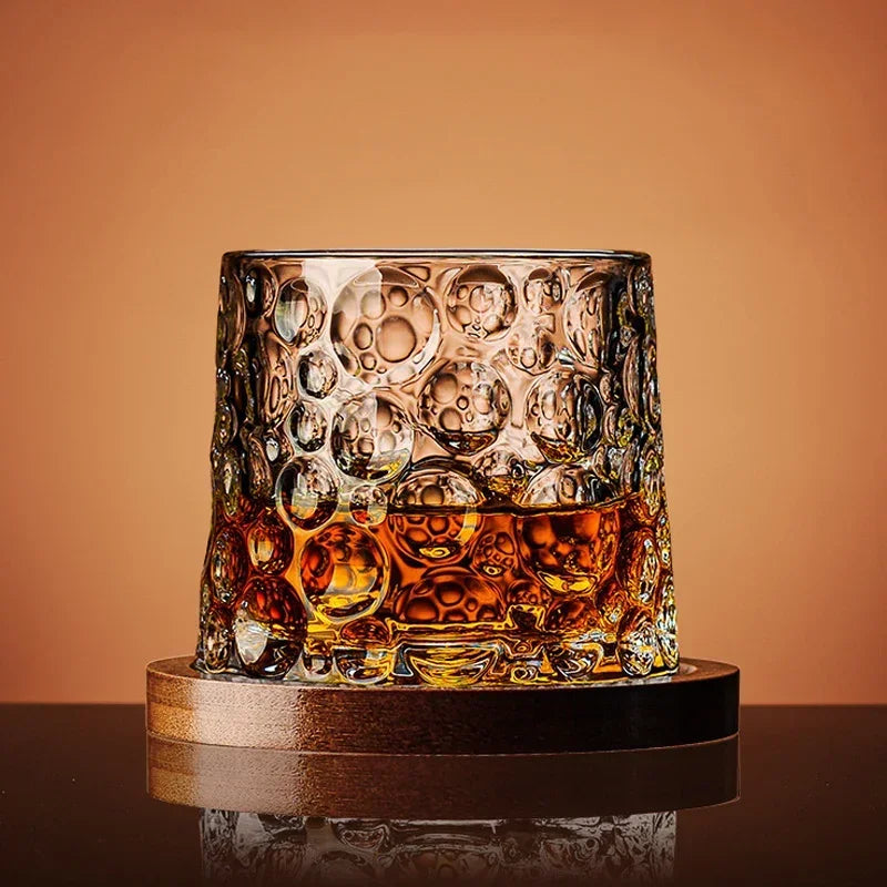Rotierende Kristall-Whiskygläser