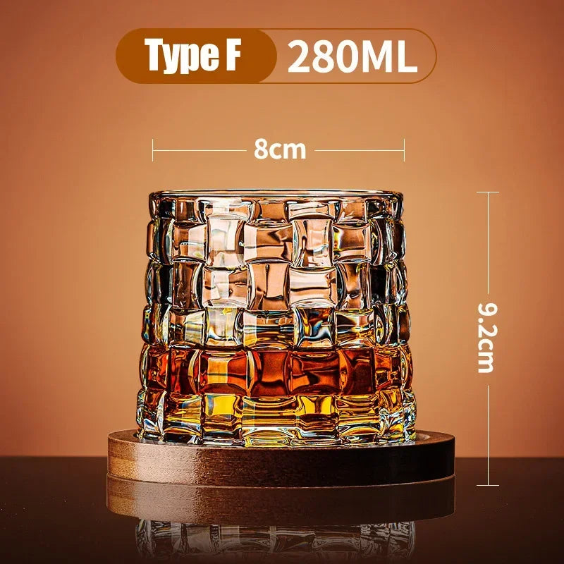 Rotierende Kristall-Whiskygläser
