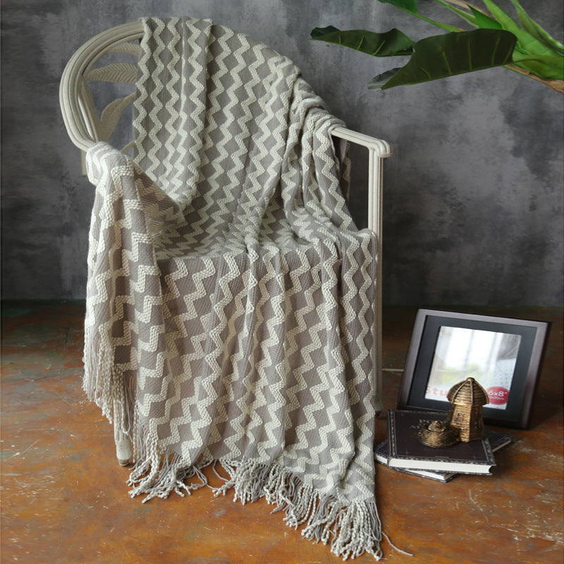 Zig Zag Fringe Chenille Blankek