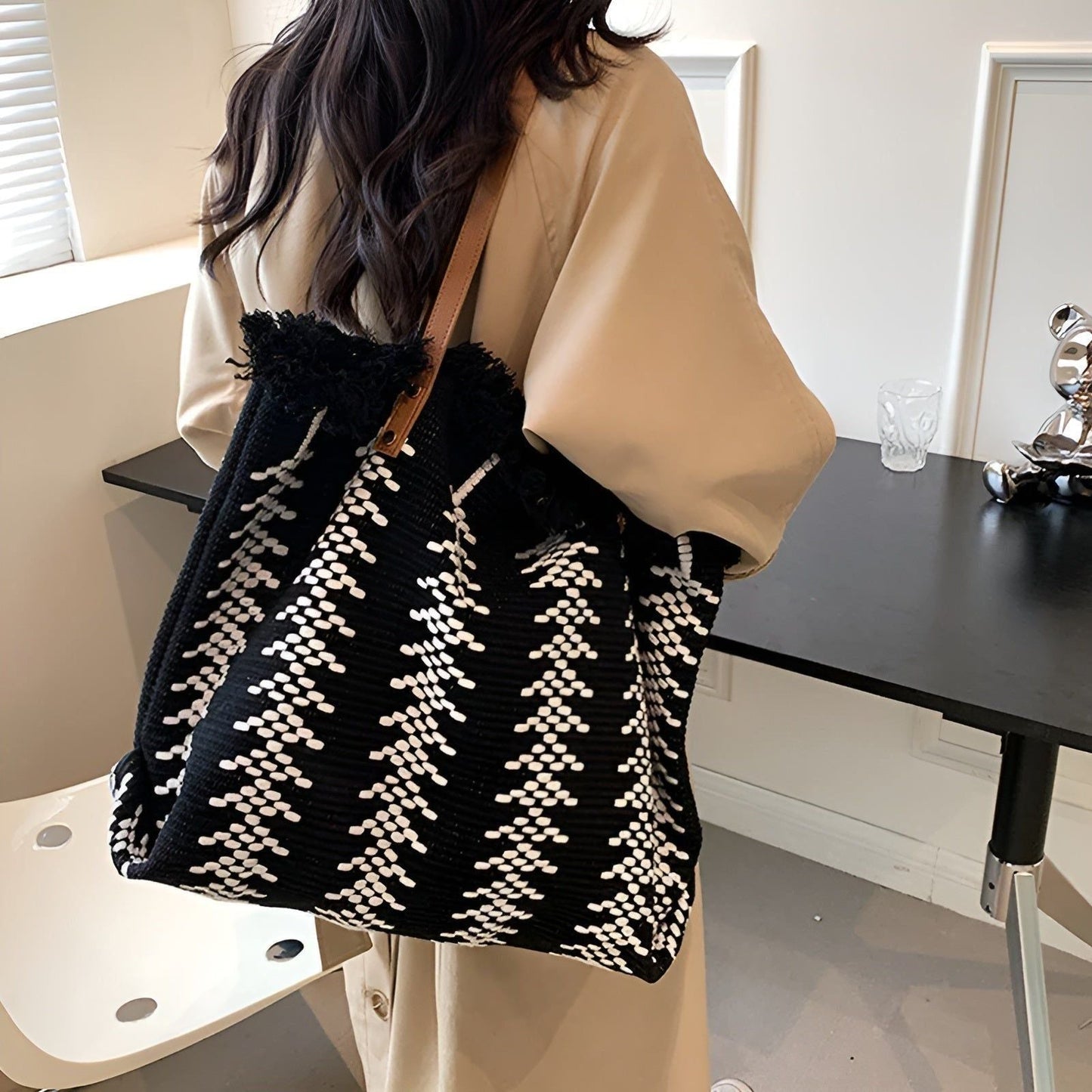 Elegante Große Strandtasche für den Sommer – Geräumige Badetasche mit Sicherem Knopfverschluss und Leichtem Design 6