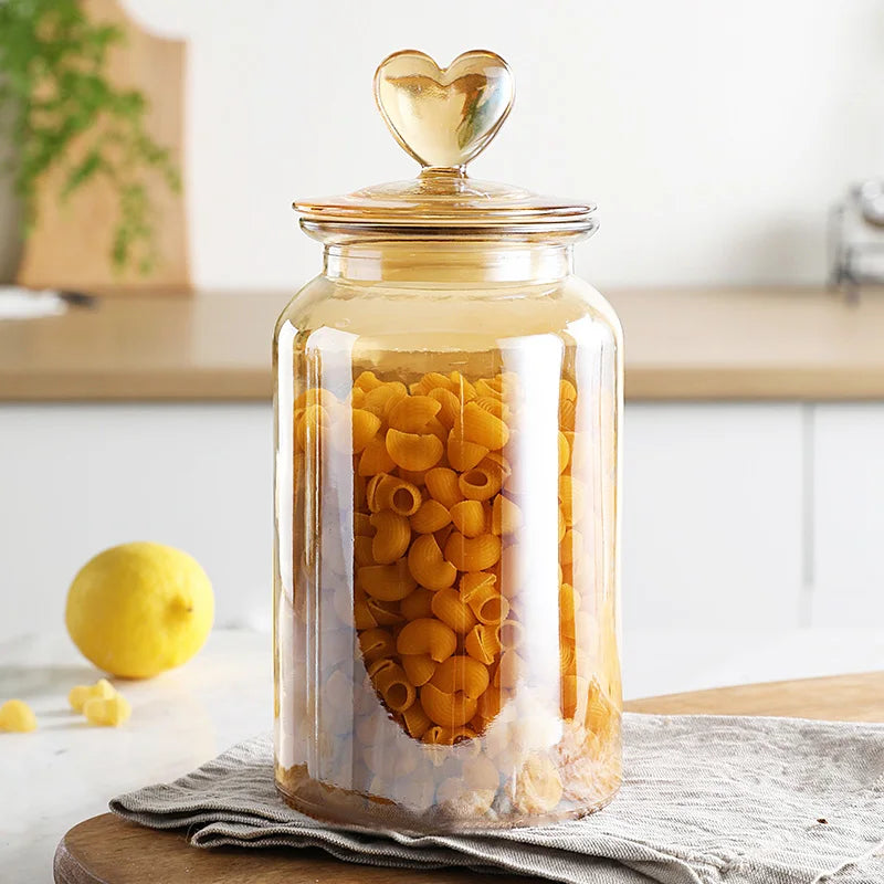 Moderne Glasbehälter