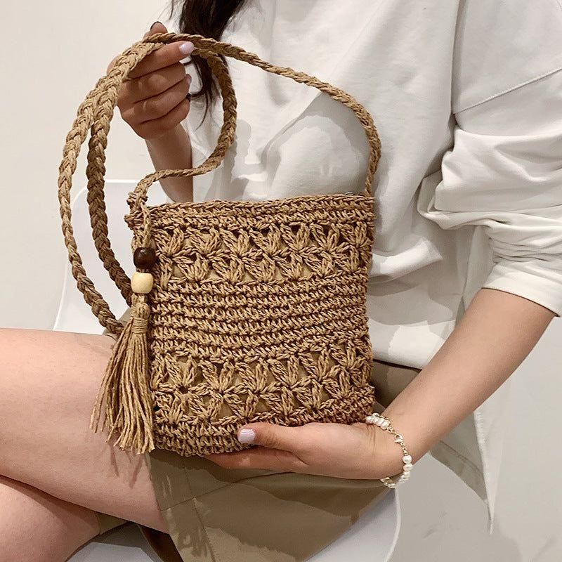 Modische Boho-Häkel-Tasche für Damen – Handgefertigte Umhängetasche mit Quaste für Strand und Freizeit 5