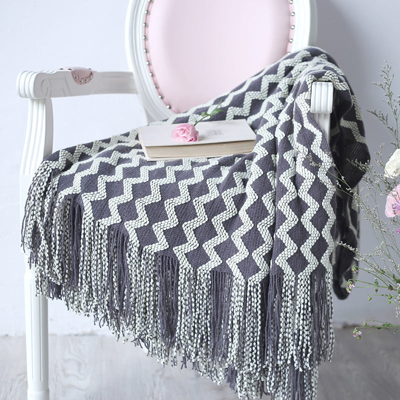 Zig Zag Fringe Chenille Blankek
