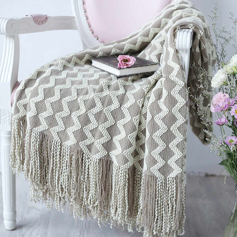 Zig Zag Fringe Chenille Blankek