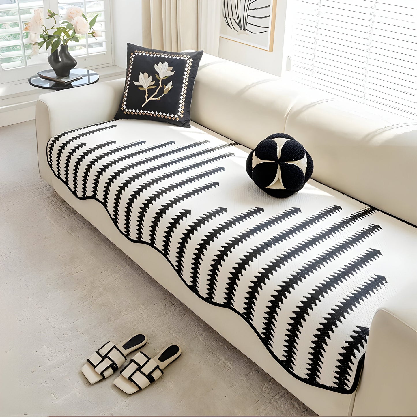 Variant image for Moderner Chevron Chenille Sofaüberwurf für Ecksofa – Rutschfest, Maschinenwaschbar, Ideal für Haustiere und Kinder-4