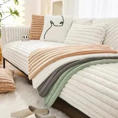 https://cdn.shopify.com/s/files/1/0761/8517/4353/files/Fuzzy-Sofabezug-L-Form-gibt-Ihrem-Sofa-neuen-Schwung-Elegare-5471665.webp?v=1737406949