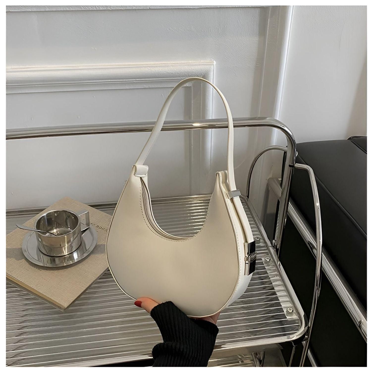 Modische Umhängetasche Damen aus Veganleder – Delia Bag mit Verstellbarem Schulterriemen und Zeitlosem Design 3