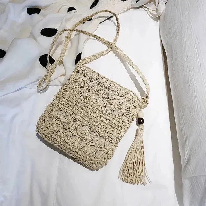 Modische Boho-Häkel-Tasche für Damen – Handgefertigte Umhängetasche mit Quaste für Strand und Freizeit 6