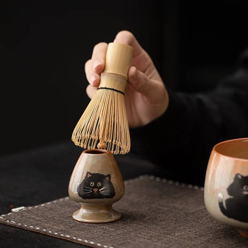 Matcha Set mit Katzen-Design – 4-teiliges Matcha Tee Set mit Bambus-Schneebesen und Keramikschale, ideal zum Matcha Set kaufen 4