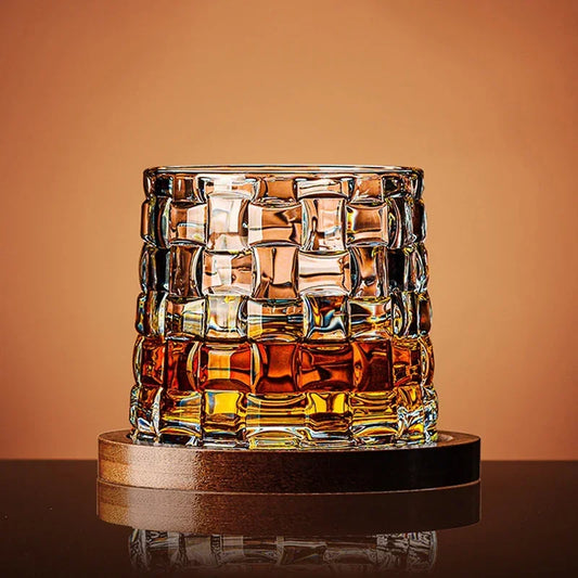 Rotierende Kristall-Whiskygläser