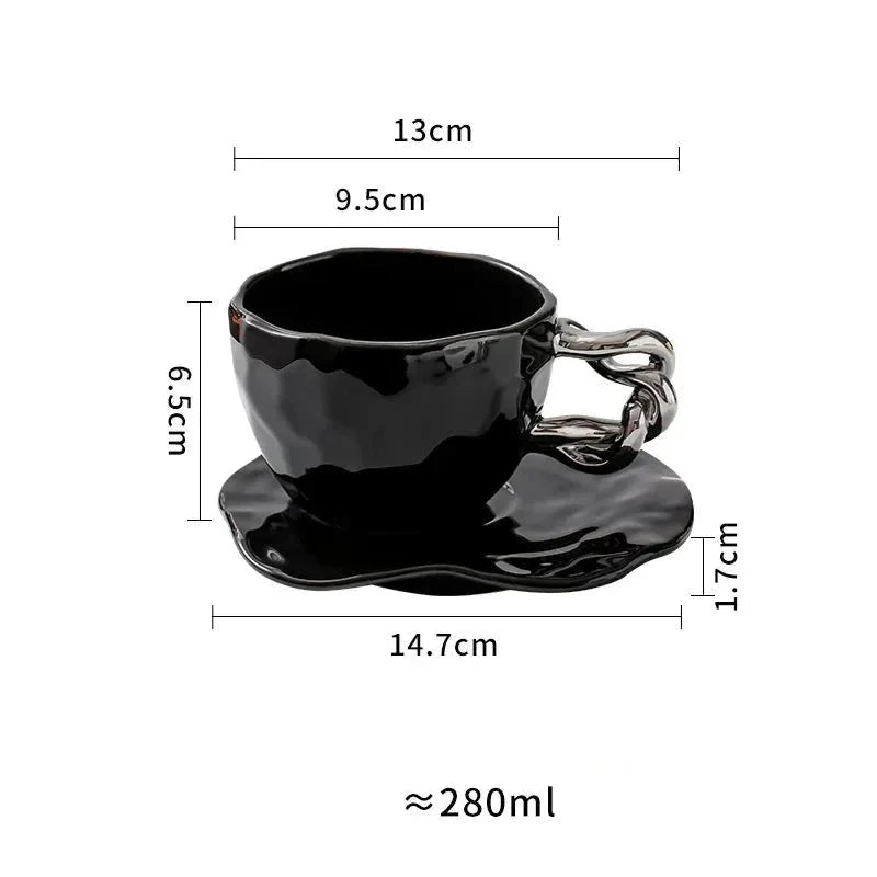 Handbemalte Frühstückstasse und Untertasse aus Keramik