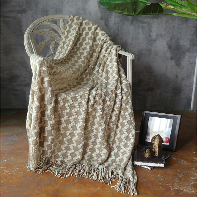 Zig Zag Fringe Chenille Blankek