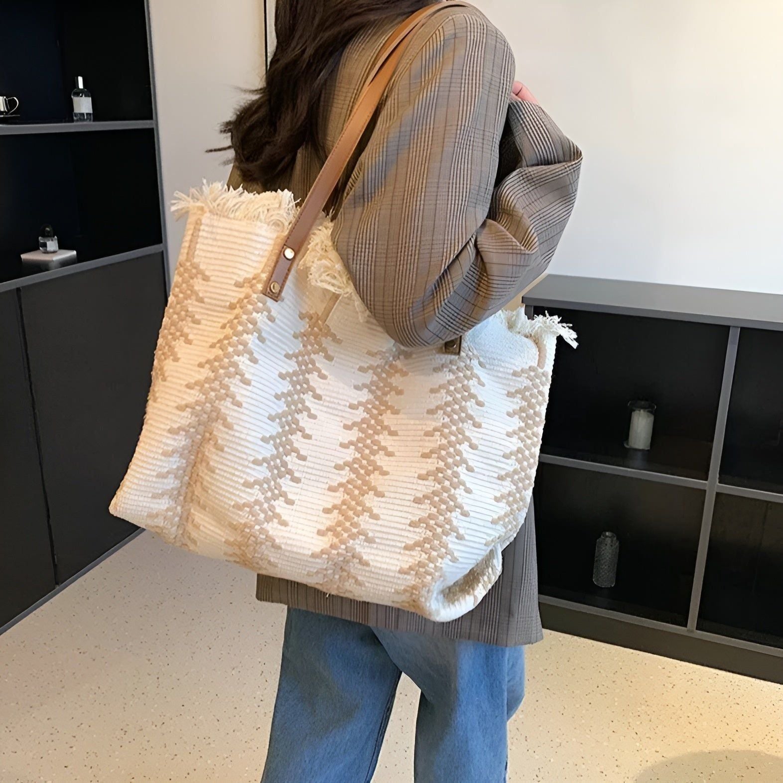 Elegante Große Strandtasche für den Sommer – Geräumige Badetasche mit Sicherem Knopfverschluss und Leichtem Design 2